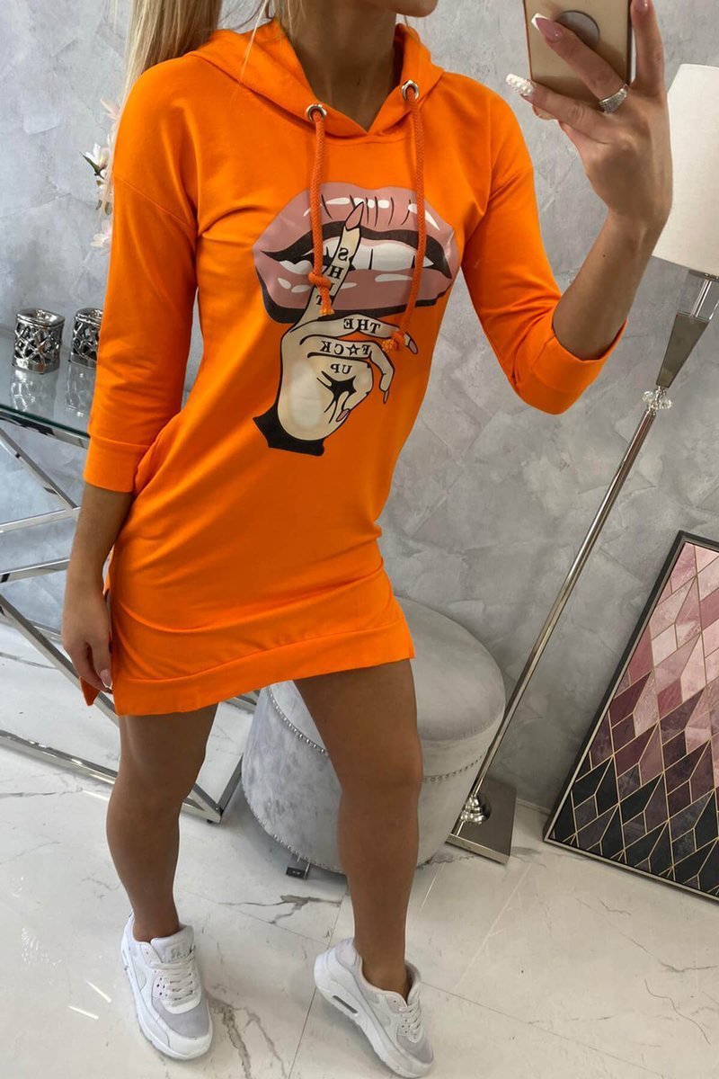 športové šaty s potlačou oranžové